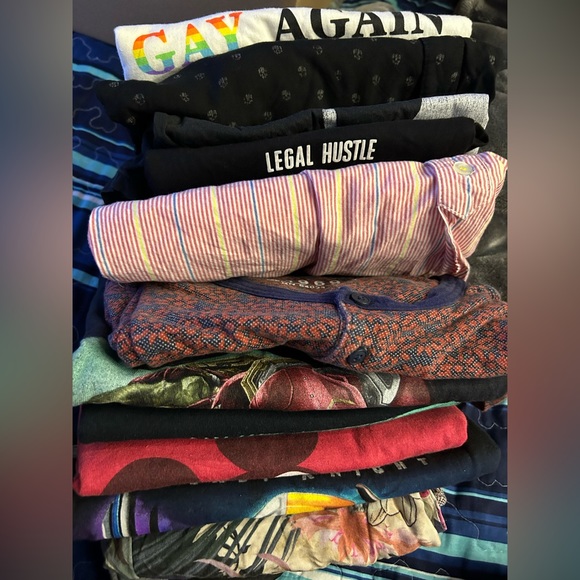 Mix T-SHIRTS / VINTAGE TEE MEN / DRESS SHIRT MEN wholesale - Picture 13 of 16